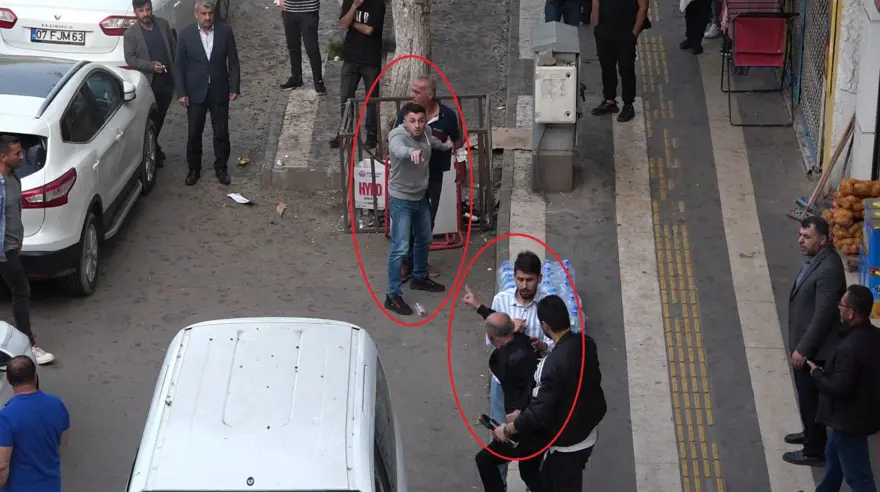 Akrabaların “Neden başka çay ocağına gittin” kavgası 4