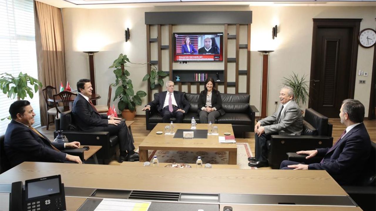 DEM Parti heyeti, Saadet Partisi Genel Başkanı Arıkan ile görüştü