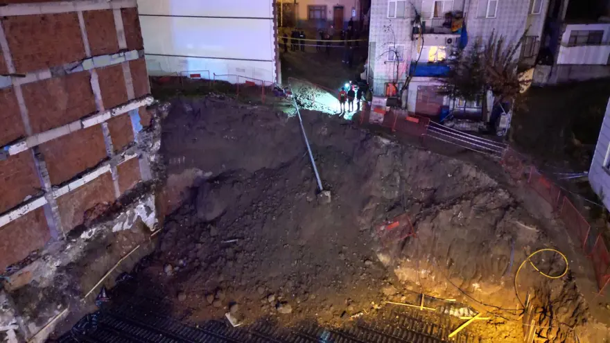 Tokat'ta inşaat alanında toprak kayması: Üç bina tahliye edildi 5