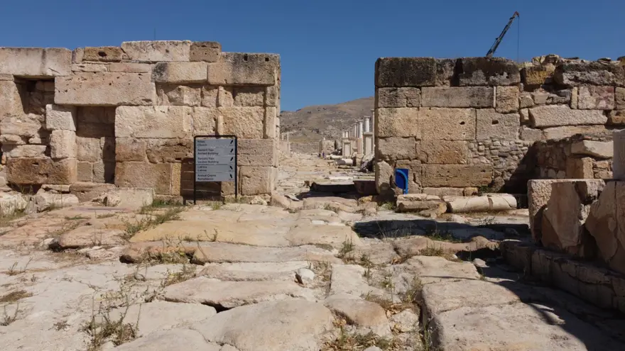 Tripolis Antik Kenti'nde 2 bin yıllık kanalizasyon bulundu 11