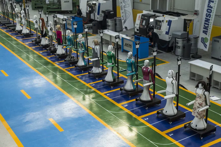 İlk insansı robot fabrikası Konya'da 16