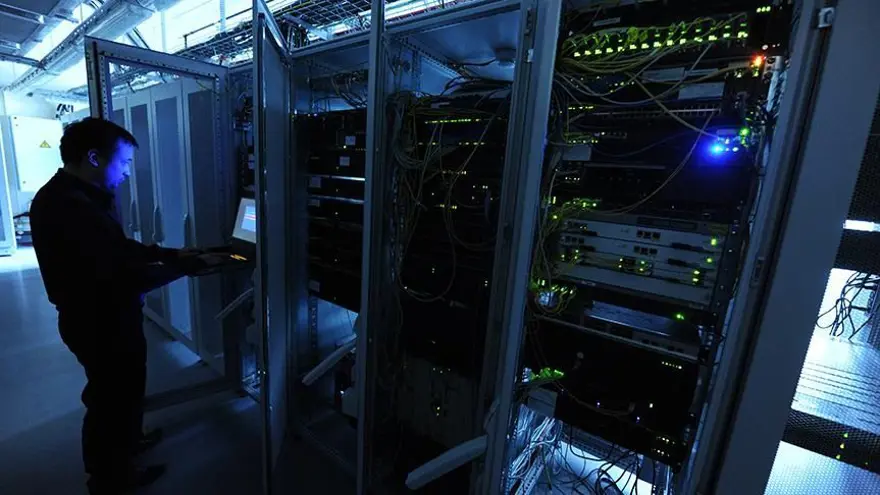 AMERİKA'NIN SÜPER BİLGİSAYARI AURORA 4