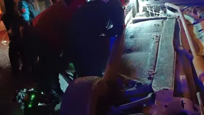 Malatya’da devrilen otomobilde bir ölü, bir yaralı