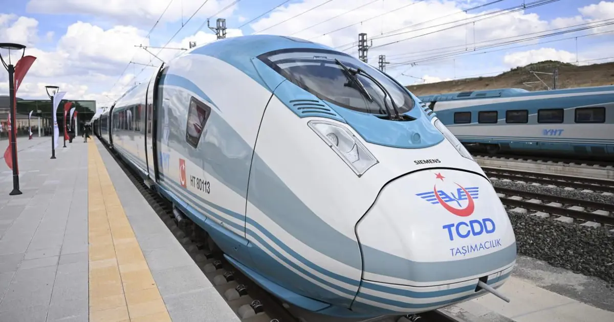 YHT biletlerinde Öğretmenler Günü'ne özel yüzde 50 indirim