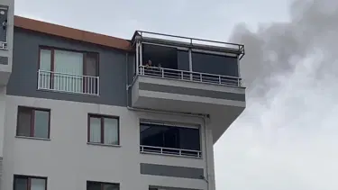 Kocaeli'de 7 katlı binada yangın: Can pazarı yaşandı