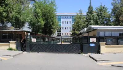 Eşini darbettiği evde ev hapsi verildi