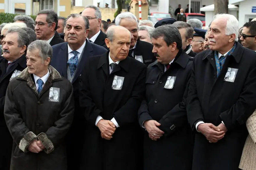 Denktaş'ın ardından 82 Denktaş'ın ardından 82