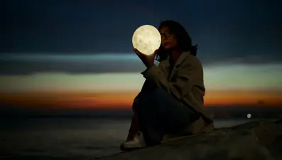 Dolunay gerçekten davranışlarımızı etkiliyor mu?