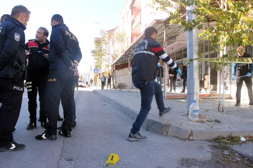 Otomobil galerisine 10 günde 3 saldırı 