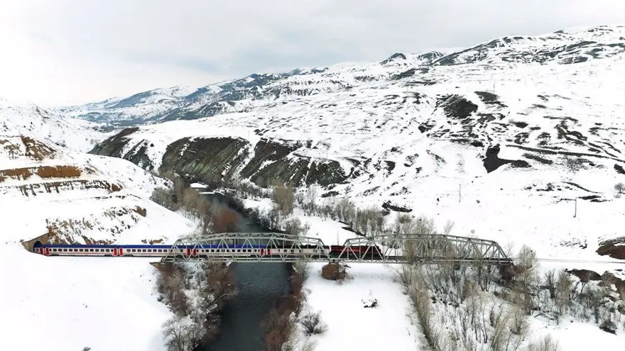 Turistik Doğu Ekspresi hazır! Bu sezon 60 sefer yapacak, biletler satışa çıkıyor 