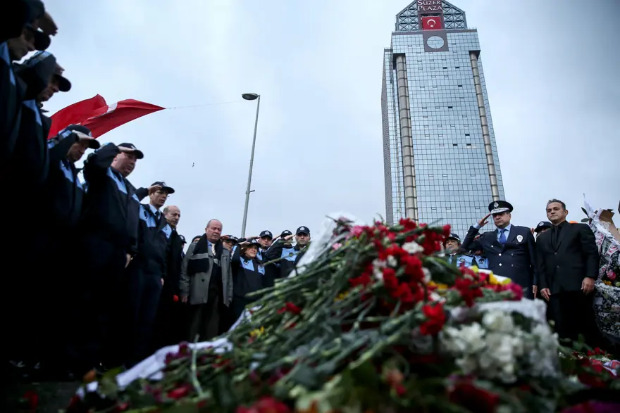 Şehitler Tepesi’ne ziyaretler sürüyor 9 Şehitler Tepesi’ne ziyaretler sürüyor 9