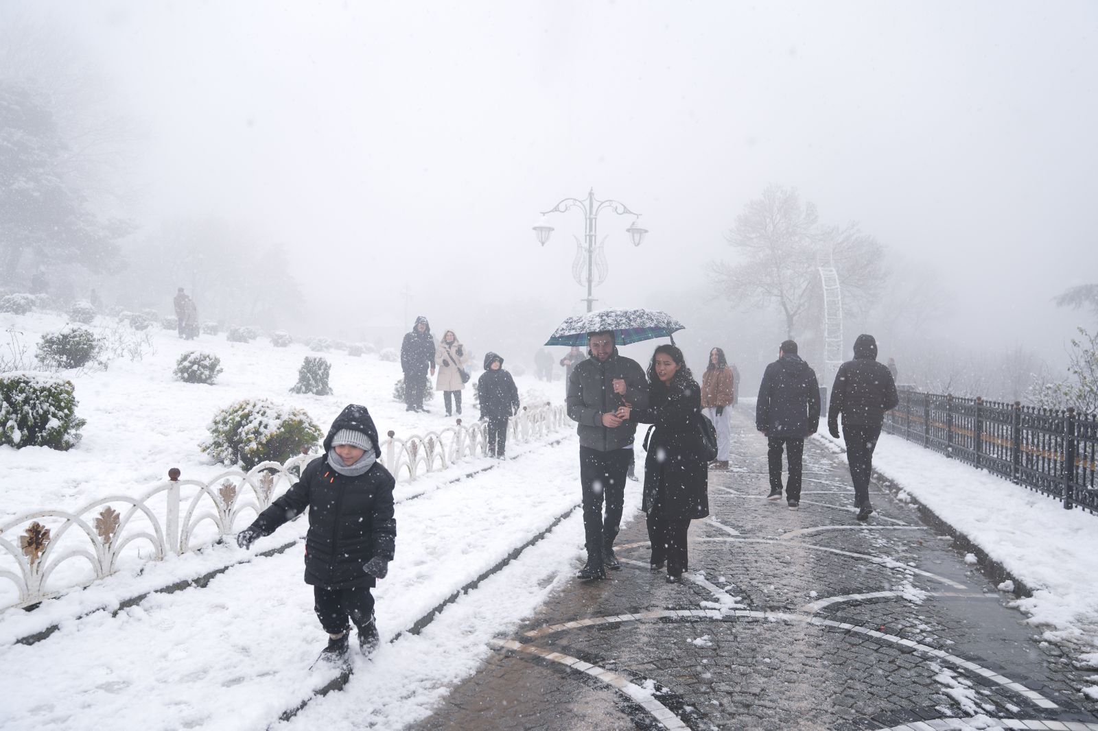 İstanbul'da kar için tarih verildi... Kara kış geri dönüyor: Sıcaklık 0 dereceye kadar düşecek