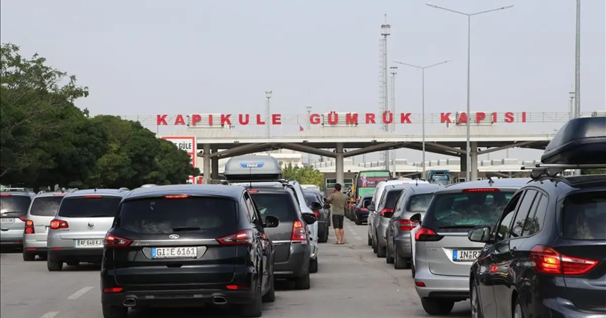 Emekli gurbetçilerin Türkiye’ye araç getirme hakkına düzenleme: 730 günlük süre uzatılıyor | NTV Haber