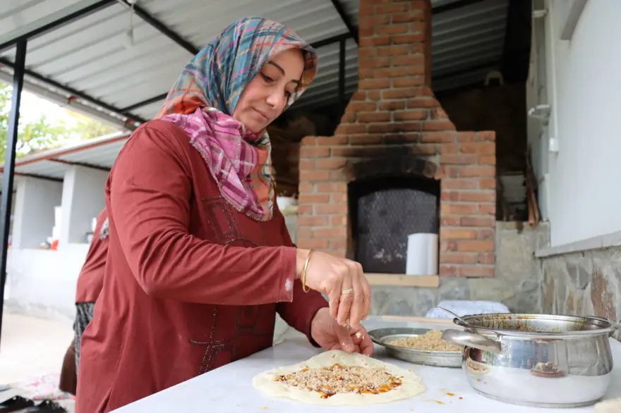Pekmezden yaptılar, geçim kaynağı oldu: Yıllardır yapılıyor 1