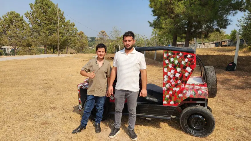 13 yaşındaki Barış 1,5 yılda yaptı: İsmi Oscar, güneş enerjisiyle çalışıyor 