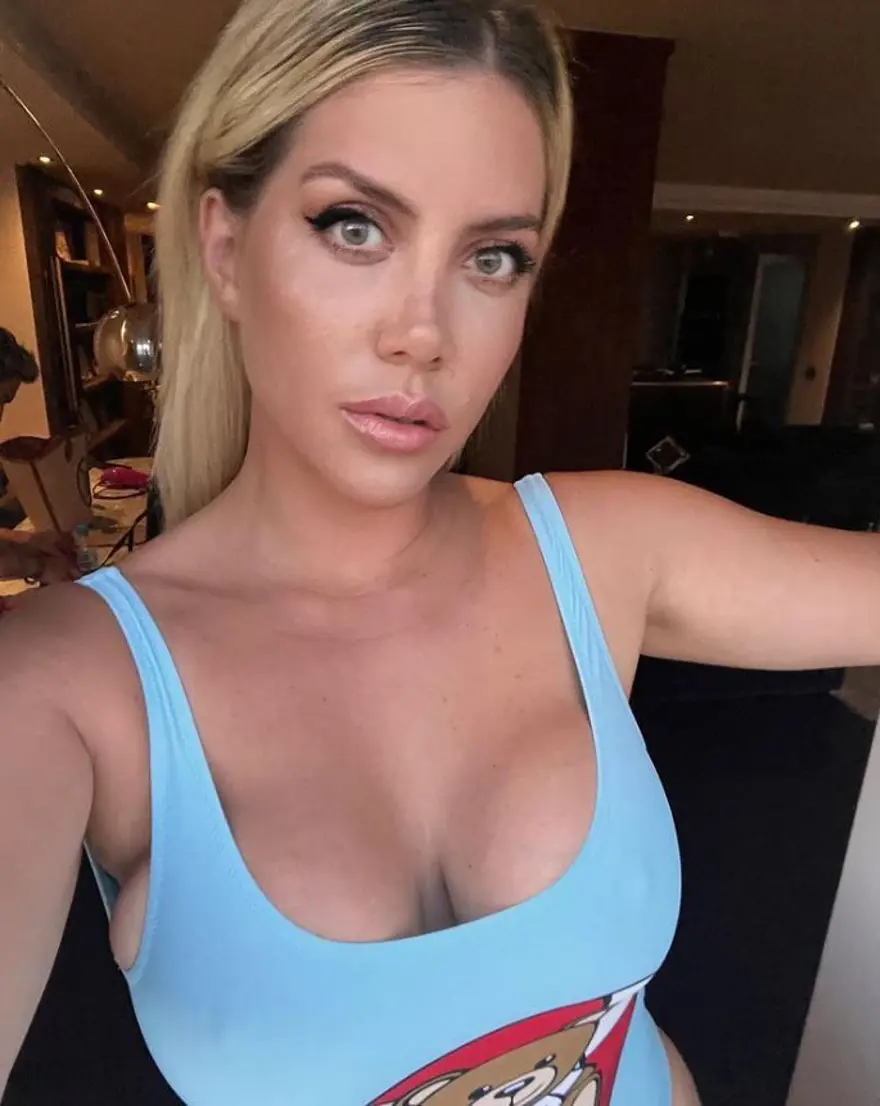 Galatasaray futbolcusu Icardi'nin eşi ve menajeri Wanda Nara kimdir? 1