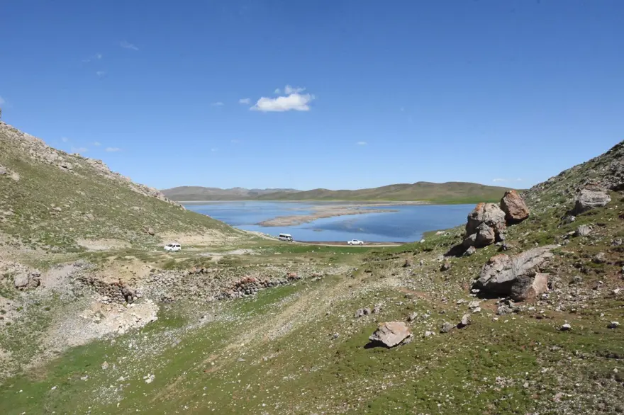 keşiş gölü, van gezilecek yerler, erek dağı, van kano 5