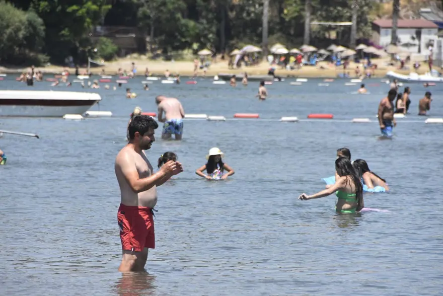 Bodrum sahilleri tıka basa doldu 2