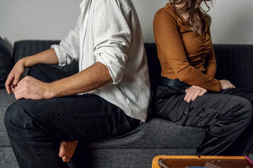 Uzmanlara göre erkeklerin aldatmasının 10 yaygın nedeni Uzmanlara göre erkeklerin aldatmasının 10 yaygın nedeni