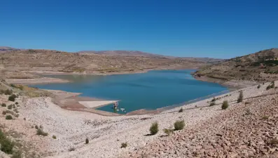 Sivas'ta baraj kurudu, 15-20 günlük su kaldı