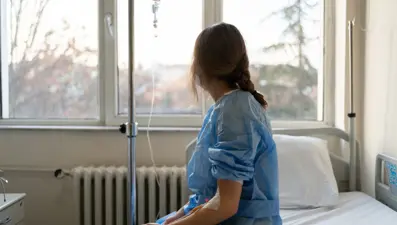 20'li yaşlarında yaptığı bir hata yüzünden 43 yaşında kansere yakalandı