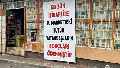 Hatay'da bir hayırsever 800 kişinin market borcunu ödedi