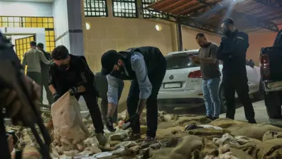 Mezarlığa saklamışlar: Suriye'de 35 bin captagon ele geçirildi