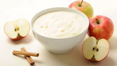 "Probiyotik dengesi için yoğurdun yanında elma da tüketin"