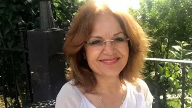 Başına cam tabla düşen acil servis doktoru yaralandı