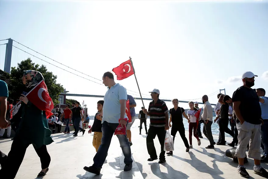 Köprüde Milli Birlik Yürüyüşü 29 Köprüde Milli Birlik Yürüyüşü 29