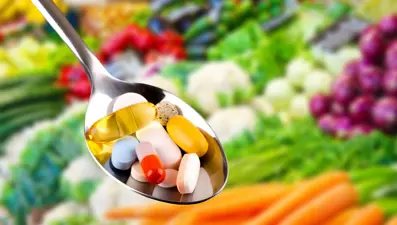 Vitamin takviyeleri zararlı mı? Karaciğer ve böbrekler risk altında olabilir