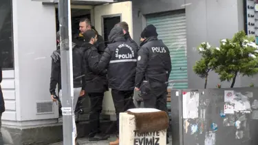 Kazayla kendini vuran polis yaralandı