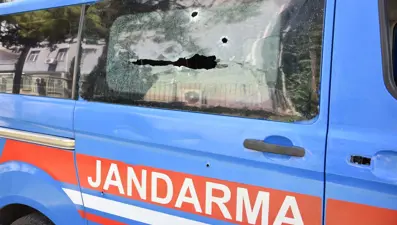 Jandarma aracındaki iki kuzene silahlı saldırı