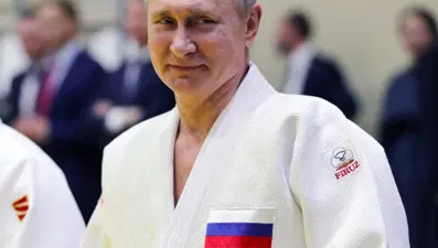 Uluslararası Judo Federasyonu, Vladimir Putin'in onursal başkanlığını askıya aldı