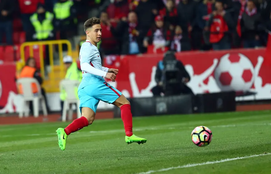 Emre Mor çaresiz bıraktı! 13