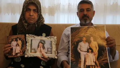 En acı babalar günü: Depremden bu yana evlatlarını bekliyor