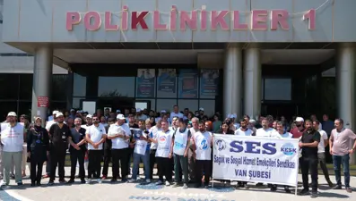 Sağlık çalışanına şiddet protesto edildi