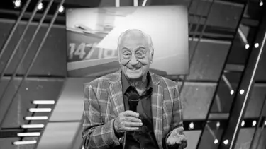 Usta gazeteci ve sunucu Halit Kıvanç hayatını kaybetti