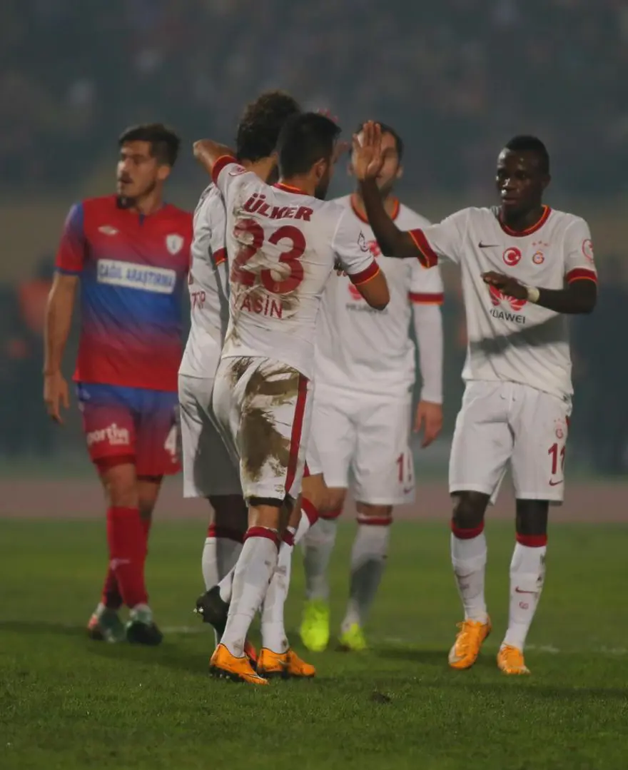 Cimbom İzmir'de kükredi 19
