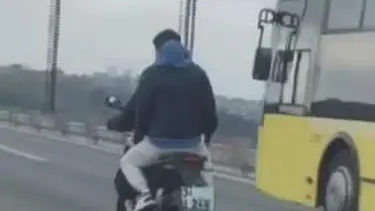 Köprüye ücret ödememek için plakayı maskeyle kapattılar