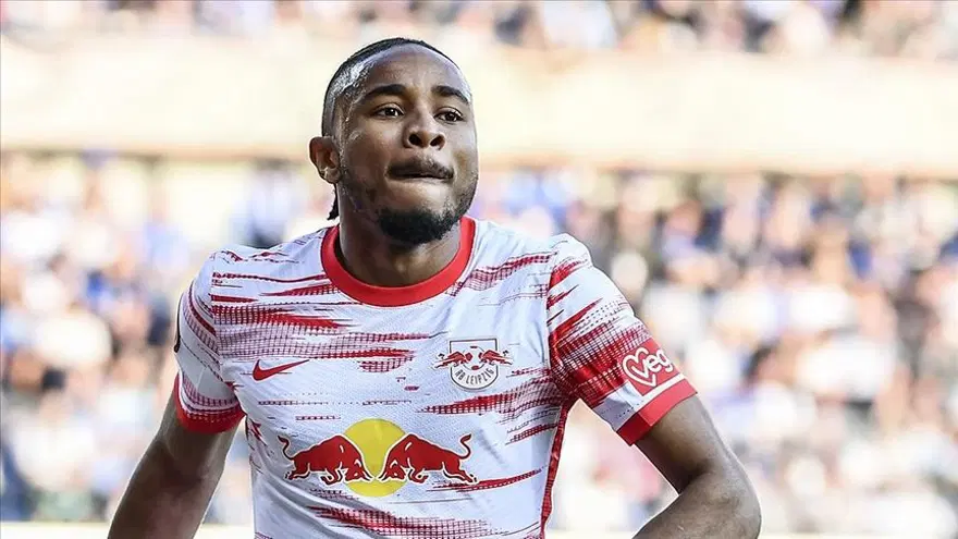 Dünya futbolunda resmileşen transferler: 2023-2024 sezonu 19