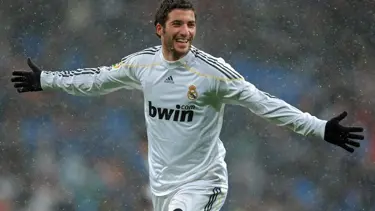 Higuain: Real'de kalıyorum