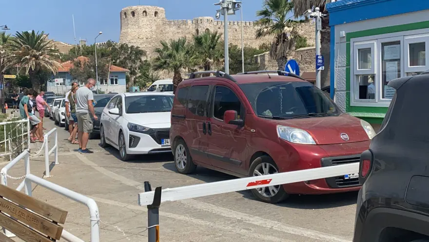 Bozcaada'ya akın akın geliyorlar 3