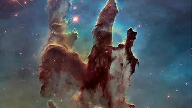 NASA, Kartal Bulutsusu'ndan 'Yaratılış Sütunları'nın görüntülerini paylaştı