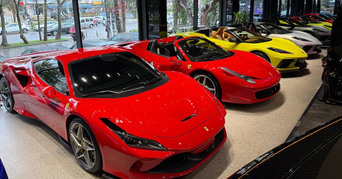 Kadıköy'de büyük vurgun iddiası. Galerici 11 milyar TL ile kaçtı