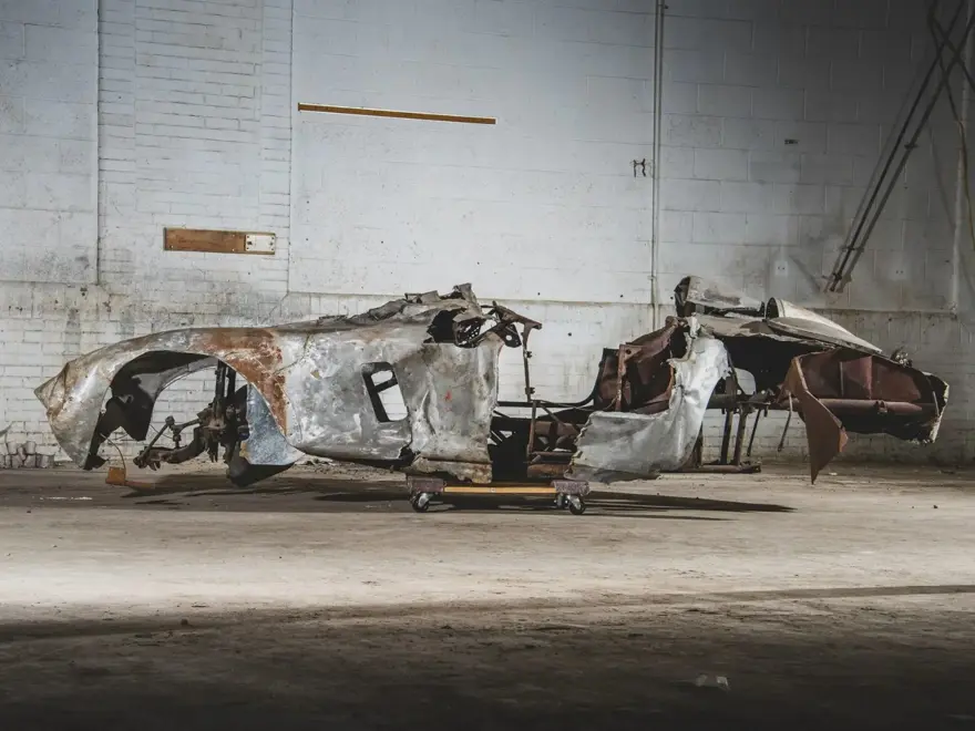 1954 model hurda Ferrari 2 milyon dolara satıldı 3