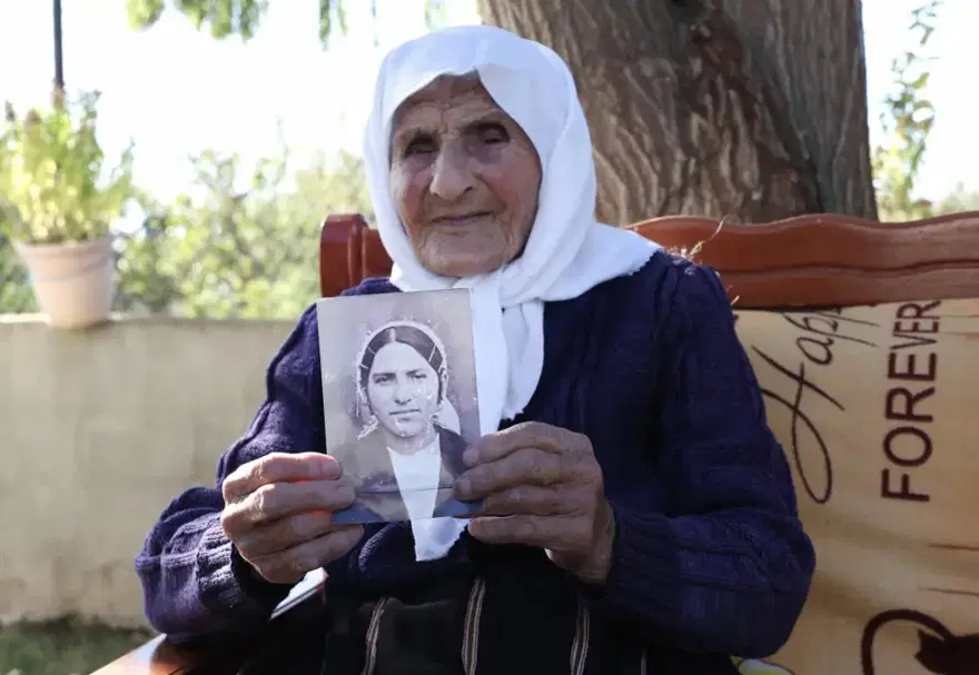 DOKTORA HİÇ GİTMEDİ, CEBİNDE FESLEĞEN YAPRAĞI TAŞIYOR 2