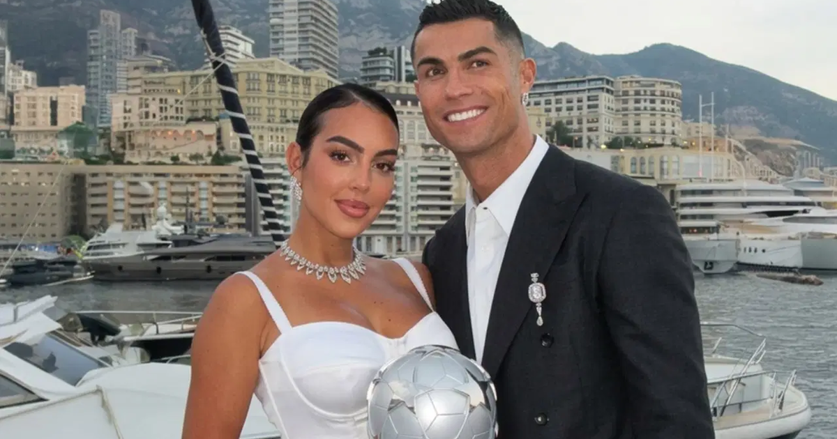 Ronaldo evleniyor: Türkiye'de futbolun en büyük yıldızlarından biri sonraki düğününü kaçıracak mı? kapak görseli
