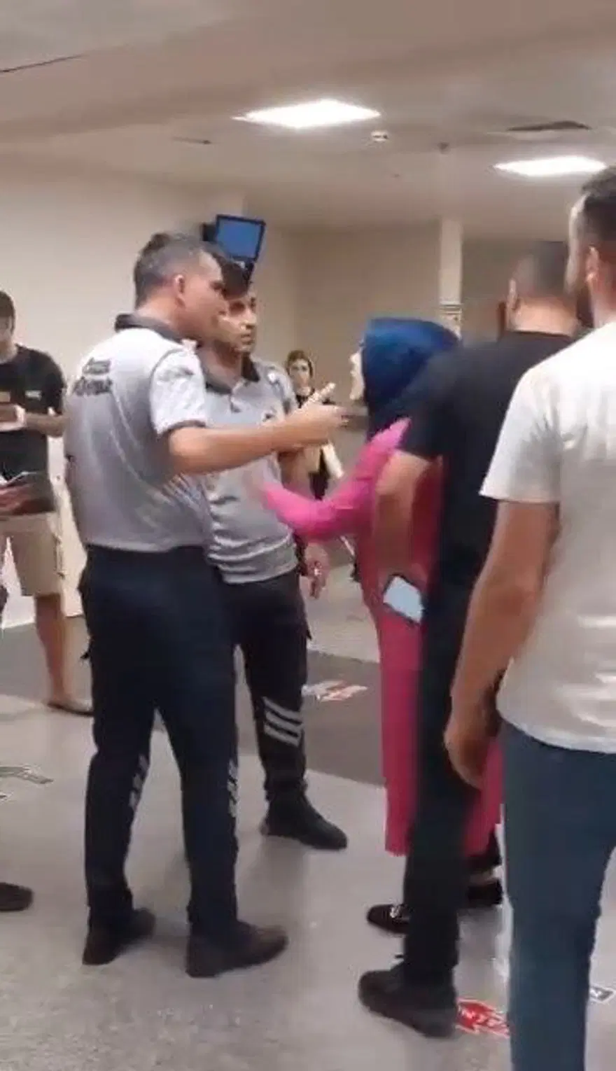 Hasta yakınlarından sağlık çalışanlarına saldırı 3