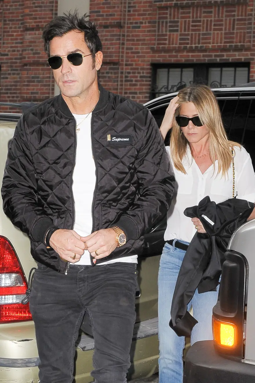 BRAD PITT SORULARINDAN KAÇTI 6 BRAD PITT SORULARINDAN KAÇTI 6